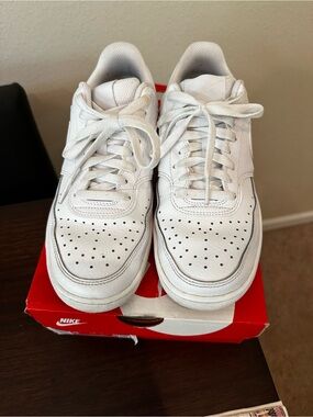 Women’s Nike Court Vision Low Sneakers, Size 8.5, GUC